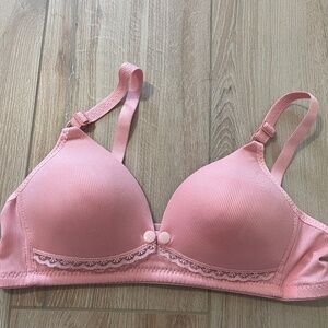 Front closure bra